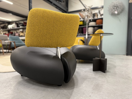 Image 1 of 2 Leolux Pallone Armchair Black Leather Yellow Fabric