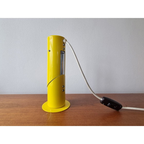 Image 1 of Lampe de table jaune du milieu du siècle, Italie 1970
