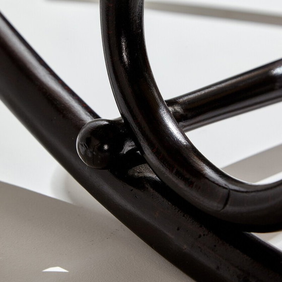 Image 1 of Fauteuil à bascule vintage 'Model 825' en bois et osier par Michael Thonet, 1900