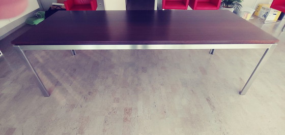 Image 1 of Table de salle à manger design avec structure en acier inoxydable et plateau en bois