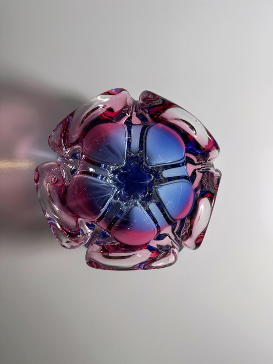 Image 1 of Vintage Vase / bol Josef Hospodka - Chřibská Sklo Verre Cranberry Rouge Skrdlovice Sommerso Surprise Bohême Czechoslovakia