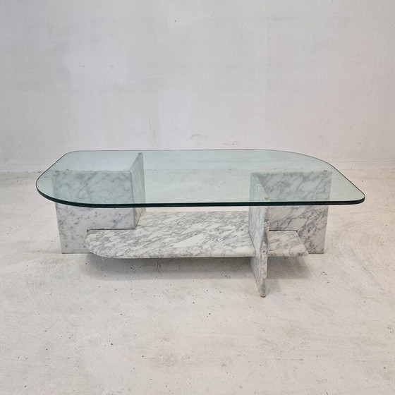 Image 1 of Table basse italienne vintage en marbre et verre, 1980