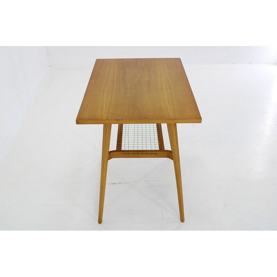 Image 1 of Table d'appoint vintage en hêtre et chêne, Tchécoslovaquie 1960