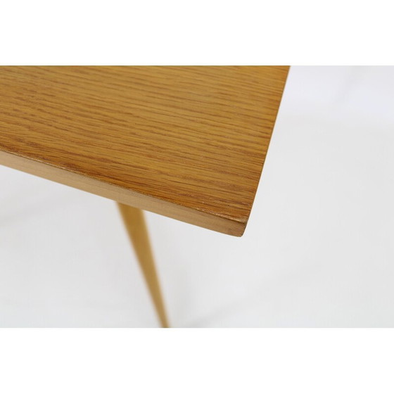 Image 1 of Table d'appoint vintage en hêtre et chêne, Tchécoslovaquie 1960