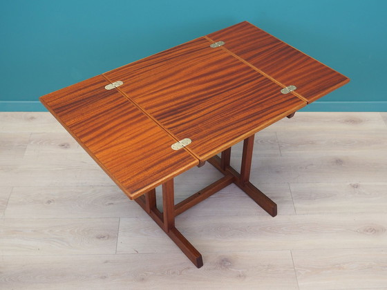 Image 1 of Table basse en acajou, Design danois, 1970S, Production : Danemark