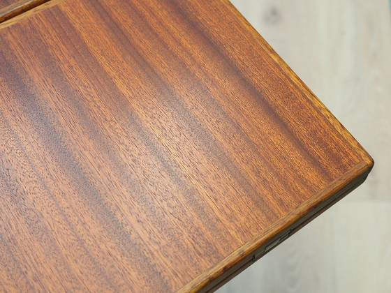 Image 1 of Table basse en acajou, Design danois, 1970S, Production : Danemark