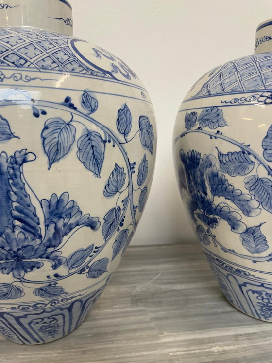 Image 1 of 2x Vases chinois du milieu du siècle