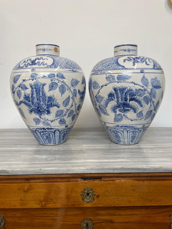 Image 1 of 2x Vases chinois du milieu du siècle