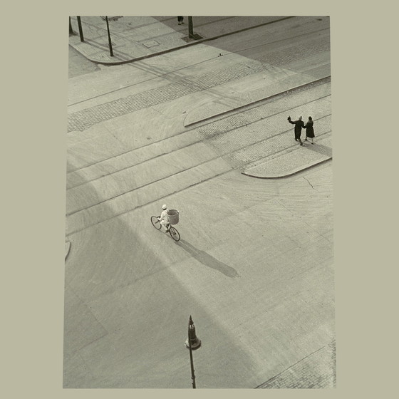 Image 1 of Gravure d'art "7 A.M. (New Year's Morning)" (7 heures du matin) Par László Moholy-Nagy