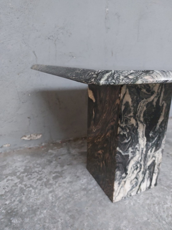 Image 1 of Table basse en marbre gris