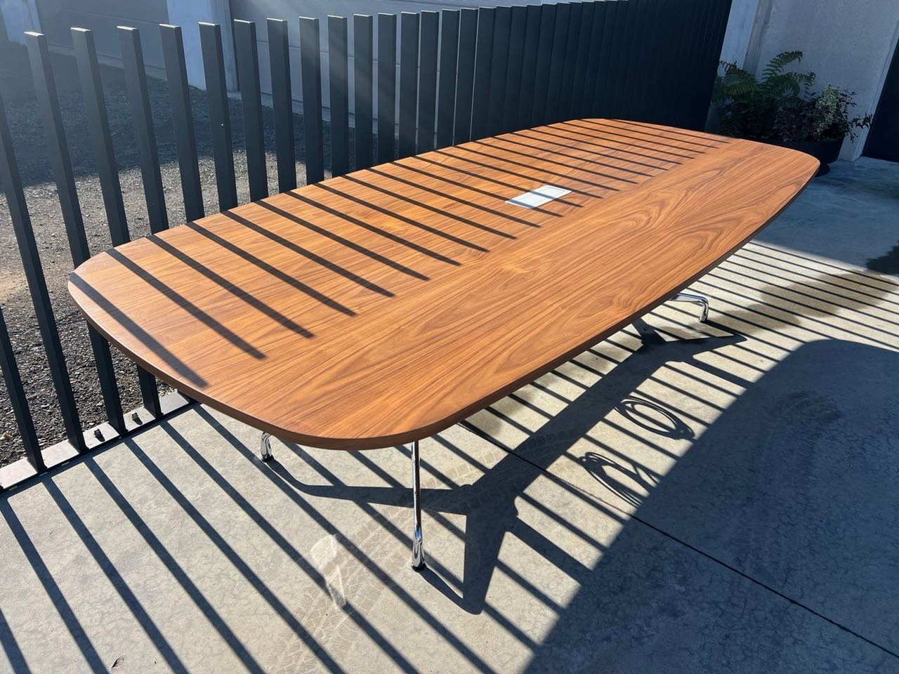 Vitra Eames Segmented Table 280cm | €3,300 | Whoppah