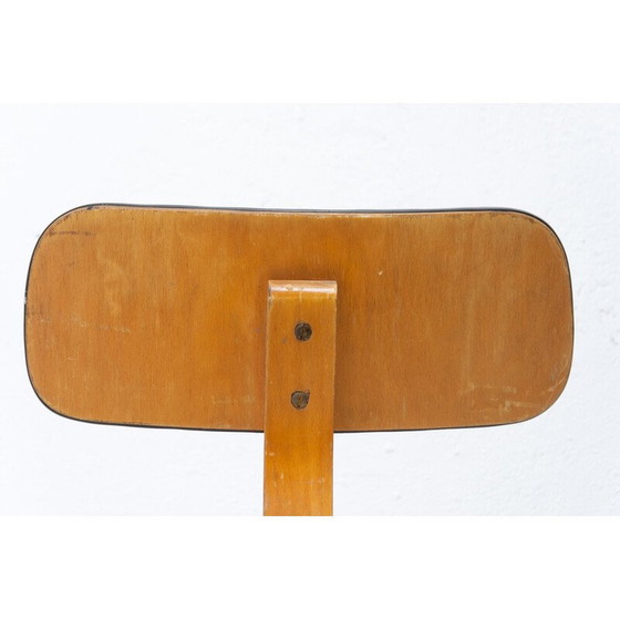 Image 1 of Fauteuil pivotant industriel du milieu du siècle, Tchécoslovaquie années 1960