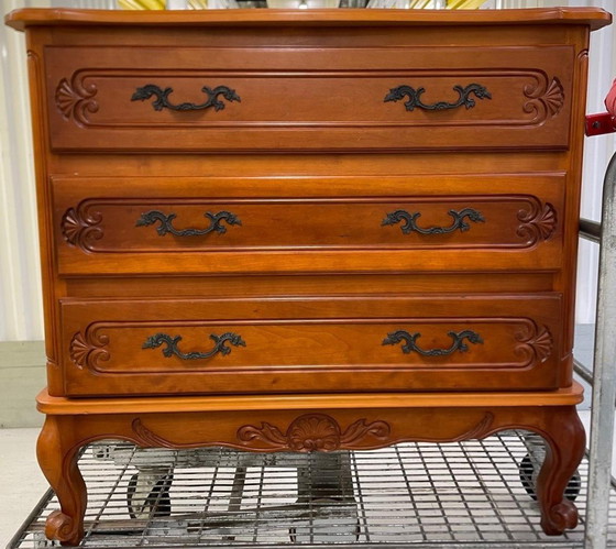 Image 1 of Commode Contemporaine En Bois – 3 Tiroirs