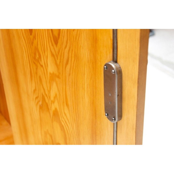 Image 1 of Armoire vintage en pin par Jindřich Halabala pour Up Zavody, Tchécoslovaquie 1950
