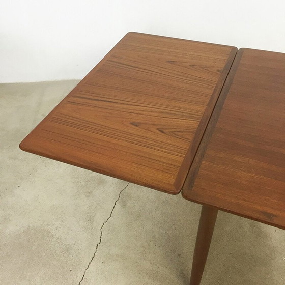 Image 1 of Table de salle à manger scandinave vintage avec rallonges en teck par Willy Sigh pour H. Sigh and Sons, Danemark 1960