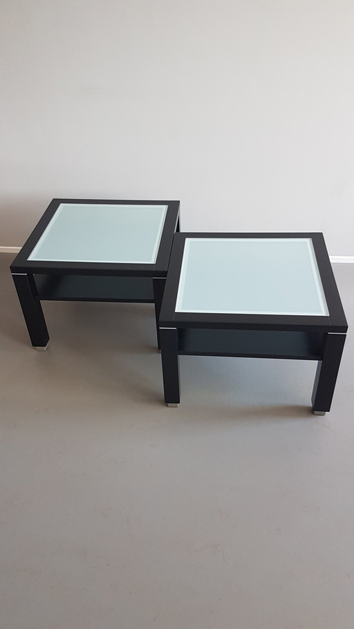 2 Tables basses design 90s en hêtre massif noir avec plateau en verre dépoli blanc