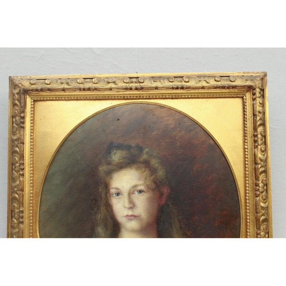 Image 1 of Portrait de jeune fille dans un cadre en stuc, Allemagne du Sud 1900