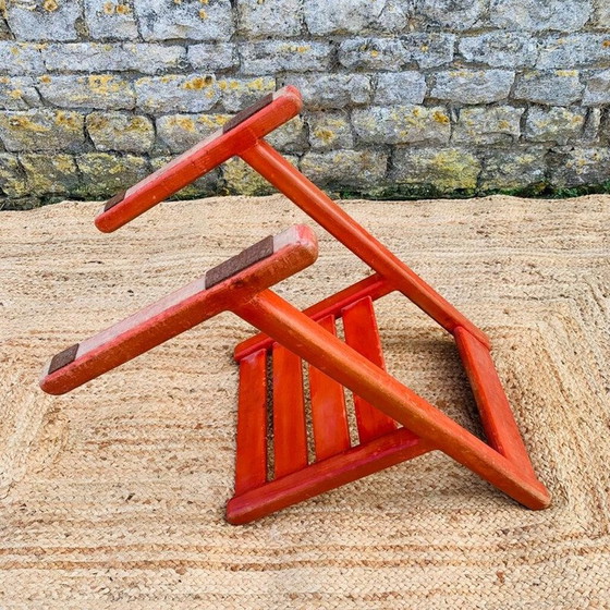 Image 1 of Ensemble de 4 chaises vintage en bois rouge