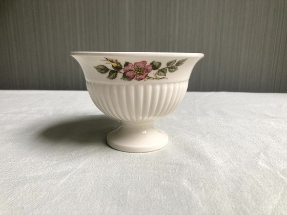 Image 1 of Vaisselle Wedgewood, assiettes, bols, tasses, soucoupes