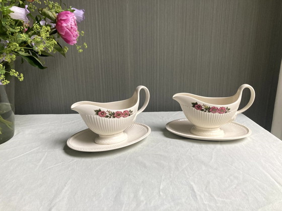 Image 1 of Vaisselle Wedgewood, assiettes, bols, tasses, soucoupes