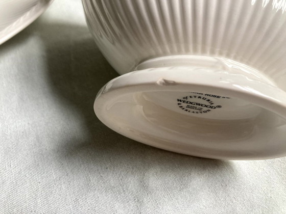 Image 1 of Vaisselle Wedgewood, assiettes, bols, tasses, soucoupes