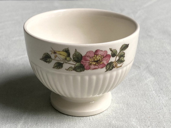 Image 1 of Vaisselle Wedgewood, assiettes, bols, tasses, soucoupes