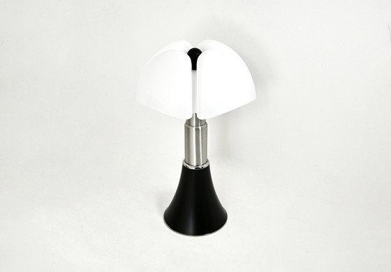 Image 1 of Lampe à poser Pipistrello noire par Gae Aulenti pour Martinelli Luce