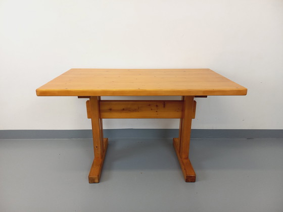 Image 1 of Table À Manger Rectangulaire Charlotte Perriand Les Arcs Vintage En Pin Des Années 60 70