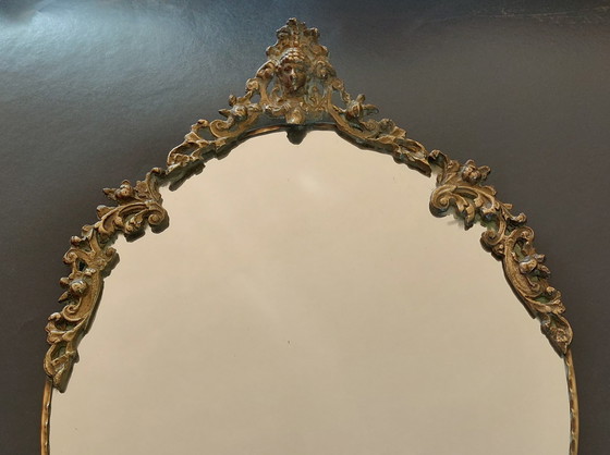 Image 1 of Miroir baroque ovale à crête ronde