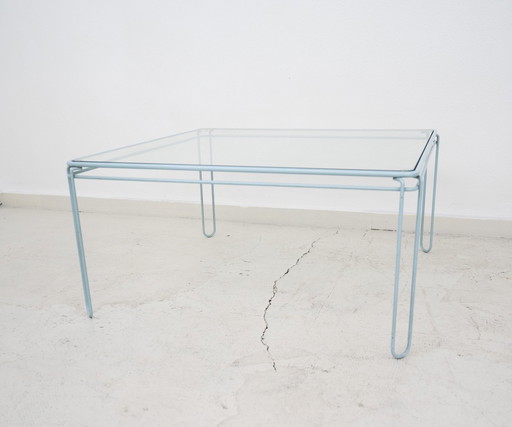 Table basse bleue