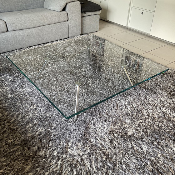 Image 1 of Table basse en verre Beek Malpertuus