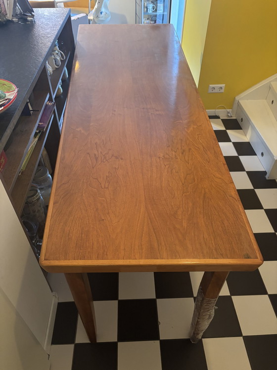 Image 1 of Bureau de table en noyer 1960