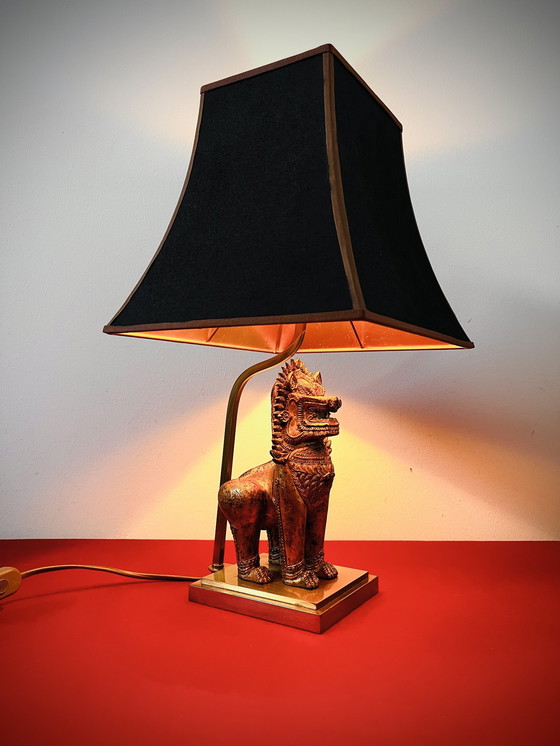 Image 1 of Lampe de table vintage Thai Singha Lion / Foo Dog - dans le style "Maison Jansen" - années 1960