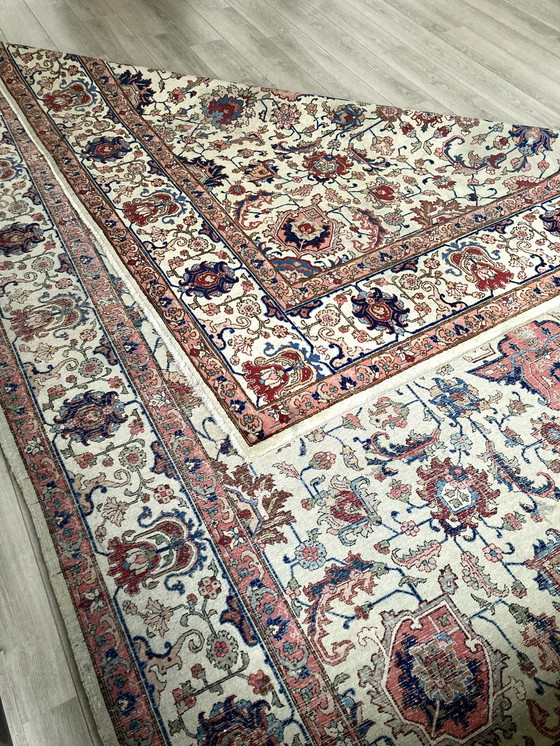 Image 1 of Tapis persan 391 X 303 cm