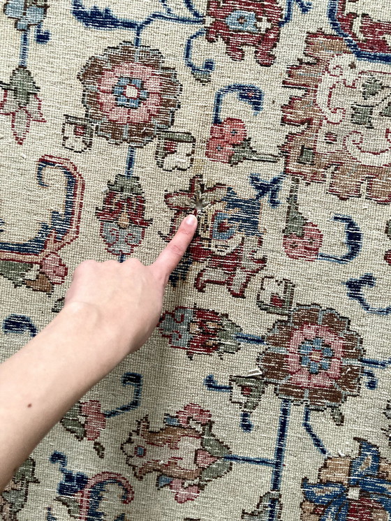 Image 1 of Tapis persan 391 X 303 cm