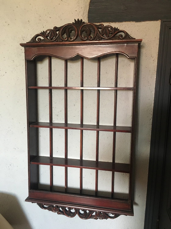 Image 1 of Etagère murale vintage en bois sculpté