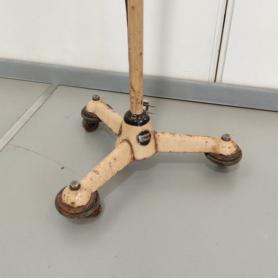 Image 1 of Lampadaire vintage avec projecteur à trépied réglable