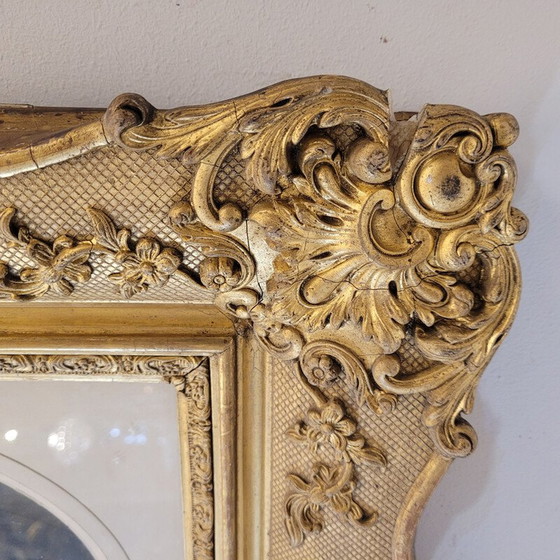 Image 1 of Noble portrait vintage avec cadre sculpté, France