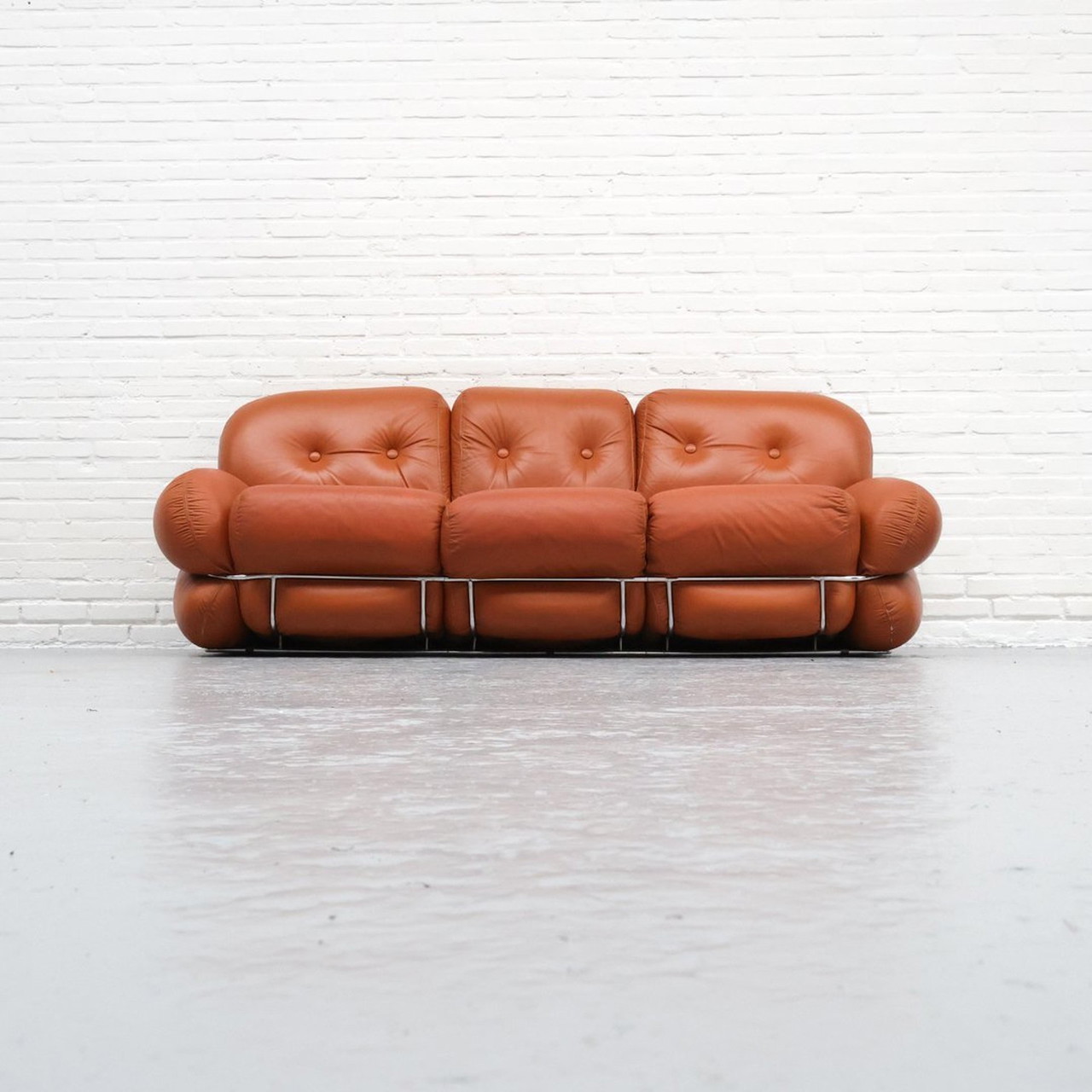 Okay Canapé trois places Adriano Piazzesi '70S | €4,950 | Whoppah