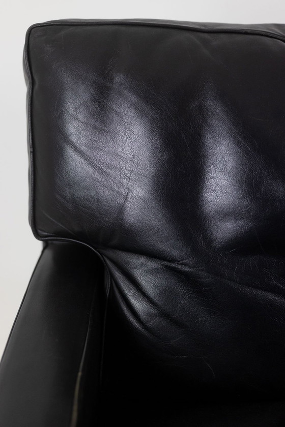 Image 1 of Paire De Fauteuils En Cuir Noir Et Métal Chromé. Années 1970.