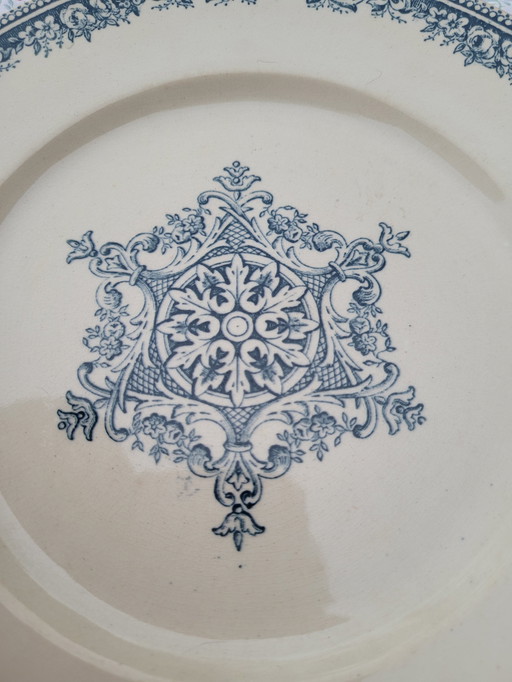 6 Assiettes Terre de Fer Louis XVI