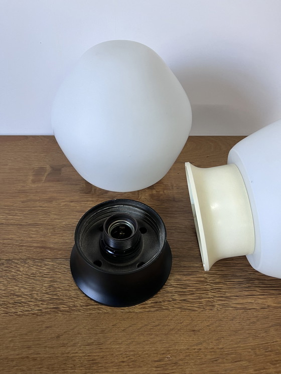 Image 1 of 1X Plafonnier vintage en verre opale blanc Philips dans le style Bauhaus