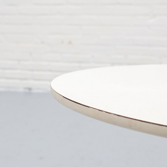 Image 1 of Knoll Table d'appoint Tulip Modèle 161