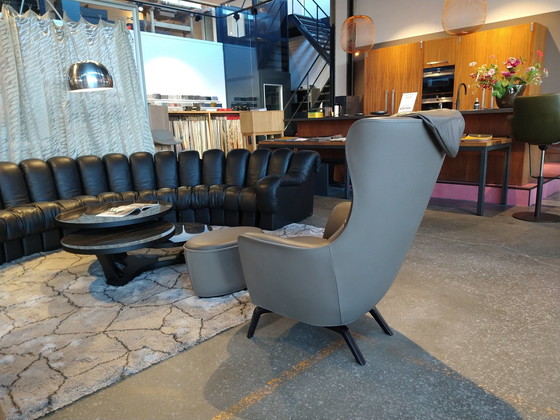 Image 1 of Poltrona Frau - Mamy Blue + Ottoman