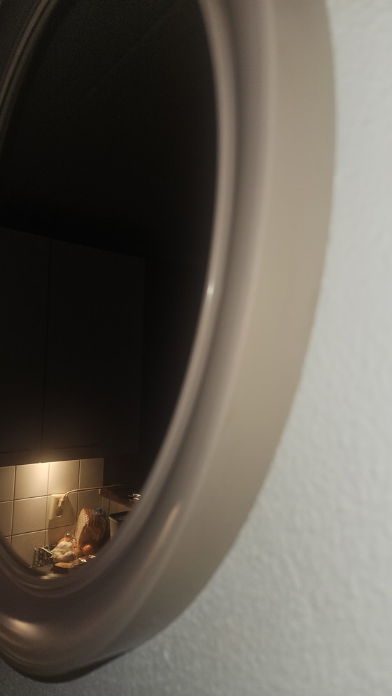 Image 1 of Miroir beige de l'ère spatiale 1970