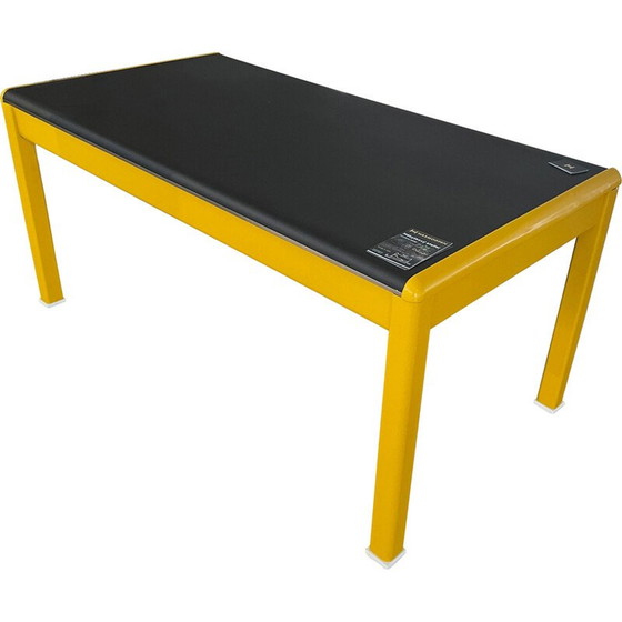 Image 1 of Table vintage en jaune et noir, Usa