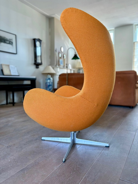 Image 1 of Chaise Egg Fritz Hansen