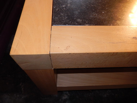 Image 1 of Grande table basse faite à la main en marbre et hêtre