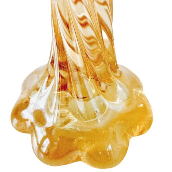 Image 1 of Vintage Murano vase torsadé verre irisé rose saumoné