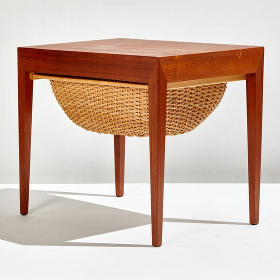 Image 1 of Table de couture vintage en teck et osier par Severin Hansen et produite par Haslev Møbelfabrik, Danemark 1960